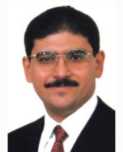 أ.د/محمود رمزي مدير معهد بحوث البترول