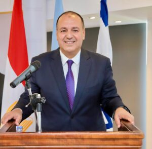 الدكتور عادل اليماني