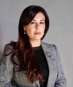 ياسمين خميس - رئيس مجموعة النساجون الشرقيون