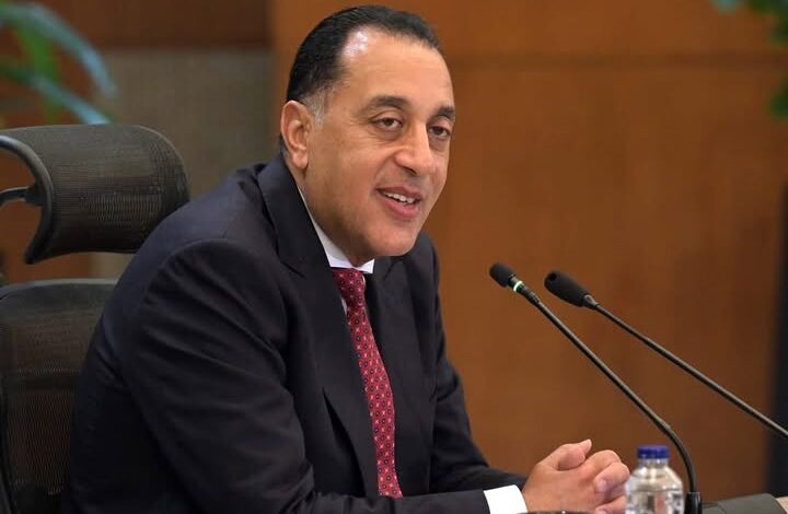 رئيس الوزراء يُهنىء نظيره السوداني بتوليه منصبه الجديد