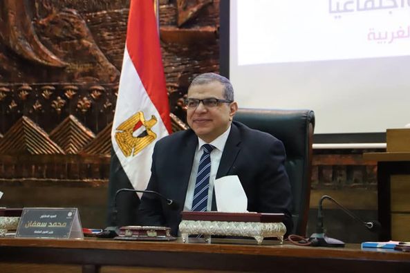وزير القوى العاملة محمد سعفان