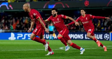 ليفربول يبحث عن لقب الدوري الإنجليزي أمام توتنهام الليلة