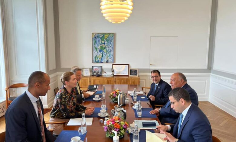 رئيسة وزراء الدنمارك تستقبل وزير الخارجية سامح شكري
