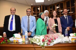 دكتوراه مع مرتبة الشرف الأولى للكاتبة نورهان فتحي في رسالة عن النظرة العالمية للإقتصاد المصري