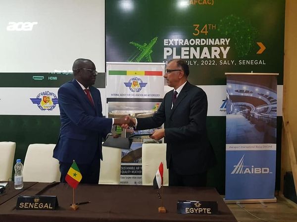 مصر تشارك فى اجتماعات مفوضية الطيران المدنى الإفريقي .. وتوقيع مذكرة تفاهم بين سلطتي الطيران المدنى المصرى والسنغالى.