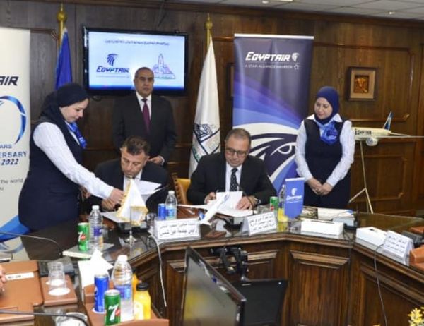 منار يشهد توقيع بروتوكول تعاون بين مصر للطيران وجامعة عين شمس