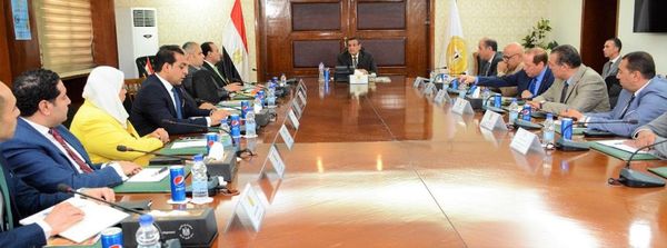 آمنة يفتتح البرنامج التدريبي لنواب المحافظين بالصعيد