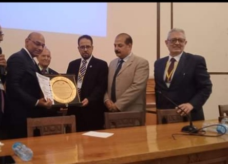 العربي للاستدامة والبيئة ومجلس الابداع والابتكار يكرم وزير التجارة والصناعة