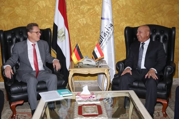 وزير النقل يستقبل السفير الألماني بالقاهرة