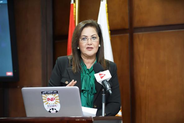 السعيد ترأس محاضرة بعنوان تمويل التحول للإقتصاد الأخضر في الدول النامية