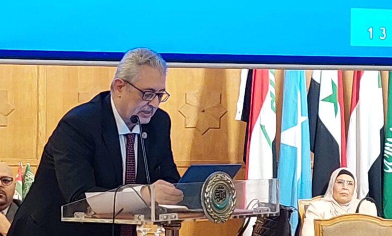 الدكتور أشرف عبد العزيز يعلن عن أول دبلومة مهنية عربية