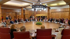 الدكتور أشرف عبد العزيز يعلن عن أول دبلومة مهنية عربية