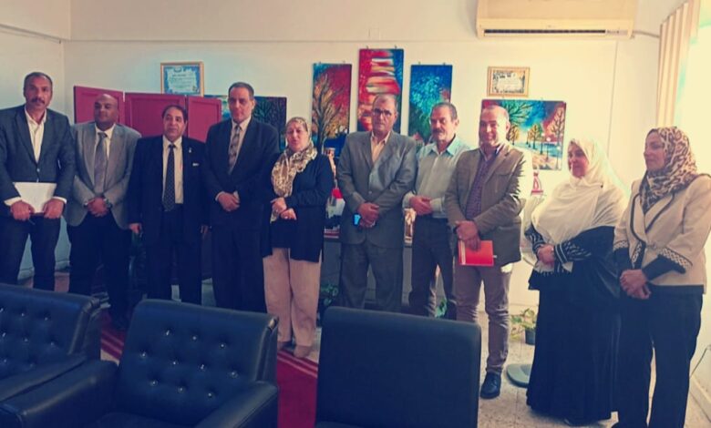 تعليم القاهرة تناقش آليات تنفيذ التحول الرقمي بجميع مدارسها