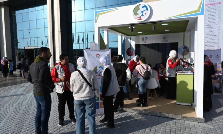 تفاعل كبير من الزوار مع أنشطة وزارة التضامن الاجتماعي في جناحها بمعرض القاهرة الدولي للكتاب في دورته الـ54
