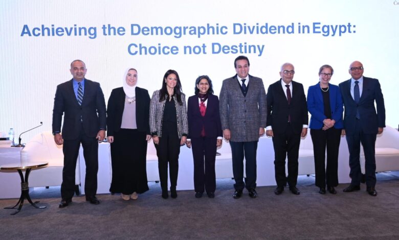 القباج تشارك في إطلاق التقرير الديموغرافي في مصر