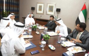 غرفة الشارقة تعقد لقاء مع رؤساء مجموعات العمل القطاعية لتعزيز نمو القطاع الخاص