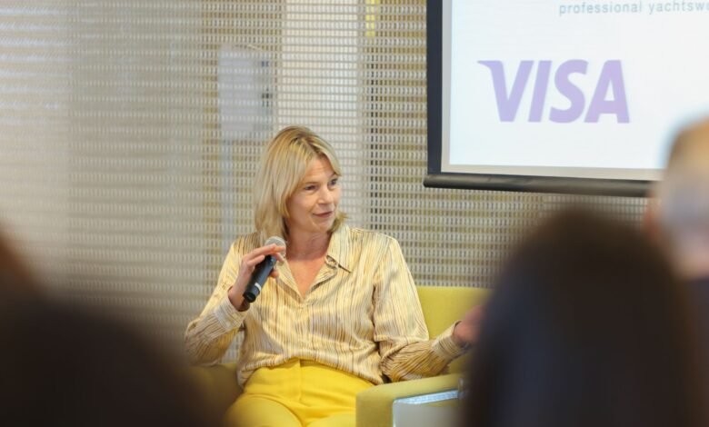 مجلس سيدات أعمال دبي يستضيف جلسة حوارية لمناقشة سبل تمكين المرأة في مجال قيادة الأعمال