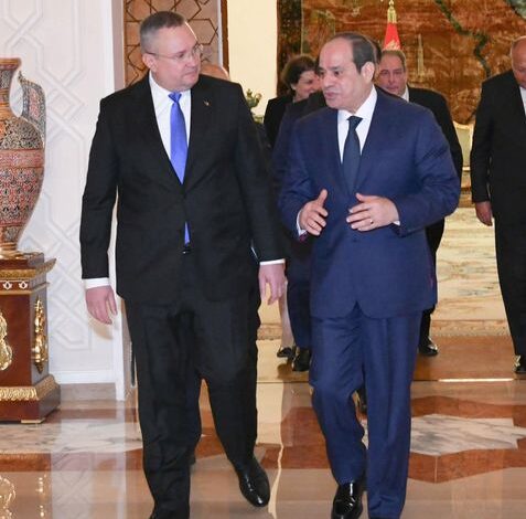الرئيس السيسي يستقبل "نيكولاي تشويكا" رئيس وزراء جمهورية رومانيا