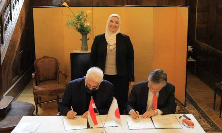 القباج تشهد توقيع اتفاقية تعاون بين السفارة اليابانية بالقاهرة وجمعية تكاتف للتنمية