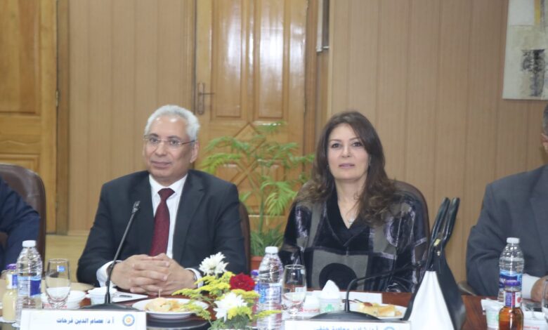 رئيس جامعة مدينة السادات تشارك في إجتماع المجلس الأعلى للجامعات فى رحاب جامعة المنصورة