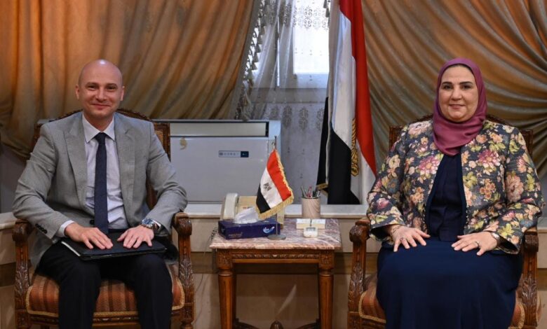 القباج تلتقي المدير التنفيذي للهلال الأحمر المصري