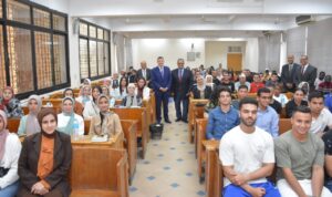 رئيس جامعة عين شمس يفتتح قاعة المحاكمات الصورية بكلية الحقوق