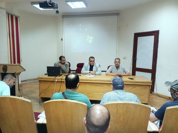 الزراعة: تكنولوجيا الأغذية ينظم برنامجاً تدريباً حول طرق إستخلاص زيت الزيتون والتعرف على جودته