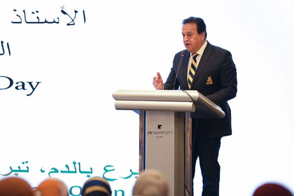 عبد الغفار يوجه الشكر والتقدير للمتبرعين الدائمين بالدم
