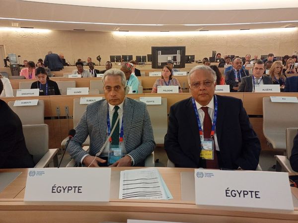 الوزير حسن شحاتة والسفير إيهاب جمال الدين يشاركان في "قمة عالم العمل" بجنيف