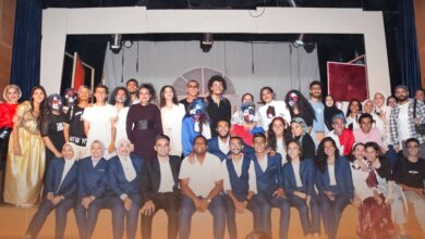 فريق تمثيل آداب عين شمس يقدم مسرحية بيدلام في المسابقة الكبرى بالجامعة