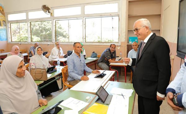 حجازي يختتم زيارته للإسكندرية بتفقد مقر تقدير الدرجات بالمحافظة