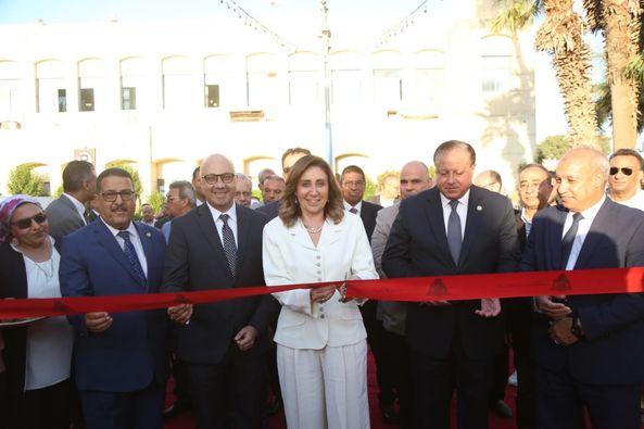 وزيرة الثقافة تفتتح "معرض الأوبرا الثاني للكتاب"