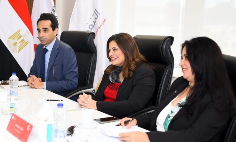 وزيرة الهجرة تشارك كرئيس إحدى لجان اختبارات برنامج "المرأة تقود للتنفيذيات" بالأكاديمية الوطنية للتدريب