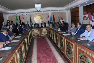 تدشين الجائزة العربية لمكافحة التدخين "مكين"