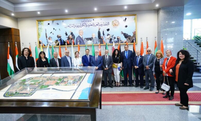 بالصور – الأكاديمية العربية للعلوم والتكنولوجيا والنقل البحري تستقبل وفد العربي للتنمية