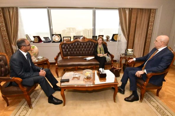 الجزار يبحث مع نائبة رئيس بنك الاستثمار الأوروبي موقف تنفيذ المشروعات المشتركة وسبل تعزيز التعاون مستقبلاً