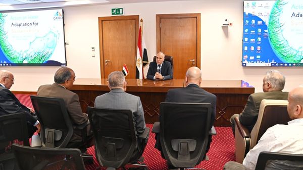 سويلم يتابع إجراءات الترتيب لعقد "أسبوع القاهرة السابع للمياه"