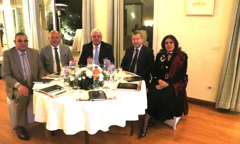 رئيس جامعة مدينة السادات تشهد فعاليات جلسة حوارية بعنوان "التعاون الدولي وتأثيره على بناء اقتصاد المعرفة"