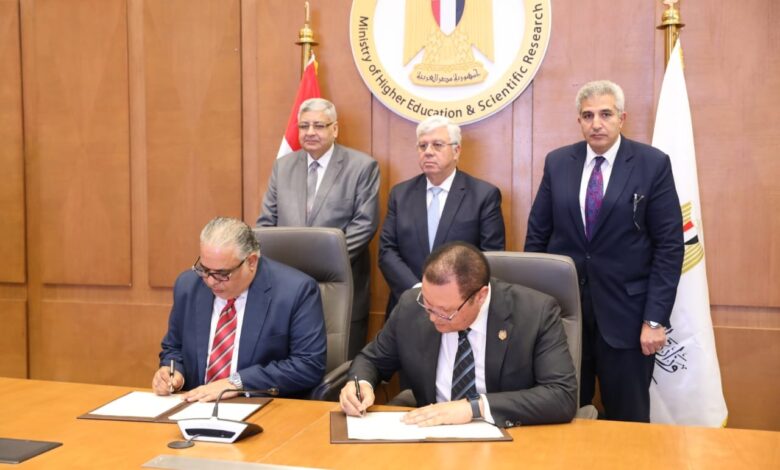 وزير التعليم العالي يرأس اجتماع المجلس الأعلى للمستشفيات الجامعية