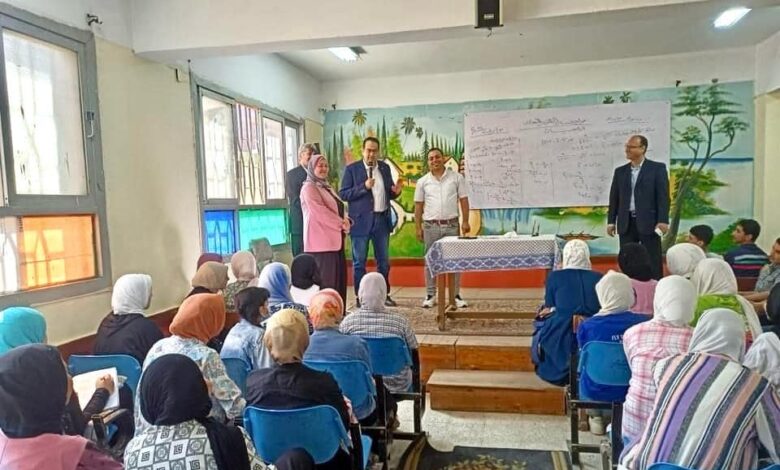 المراجعات النهائية لمناهج الإعدادية والثانوية تشهد إقبالا كبيرا بمحافظات الجمهورية