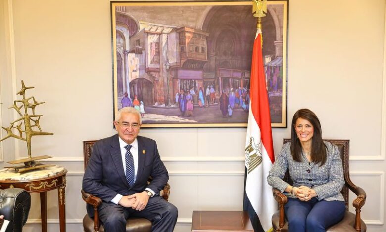 المشاط تبحث وسفير أذربيجان استعدادات انعقاد الدورة من اللجنة المشتركة بالقاهرة