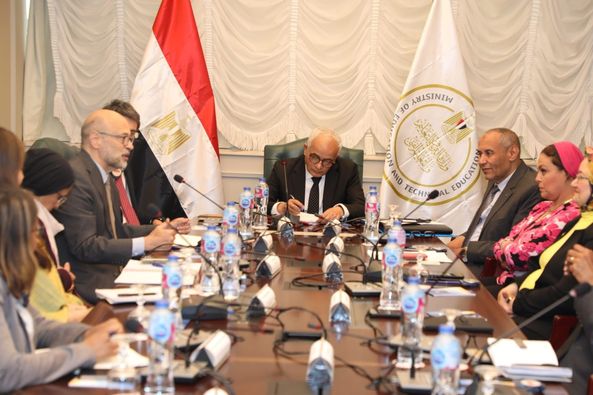 حجازى يستقبل وفد البنك الدولى لبحث التعاون لتطوير منظومة التعليم