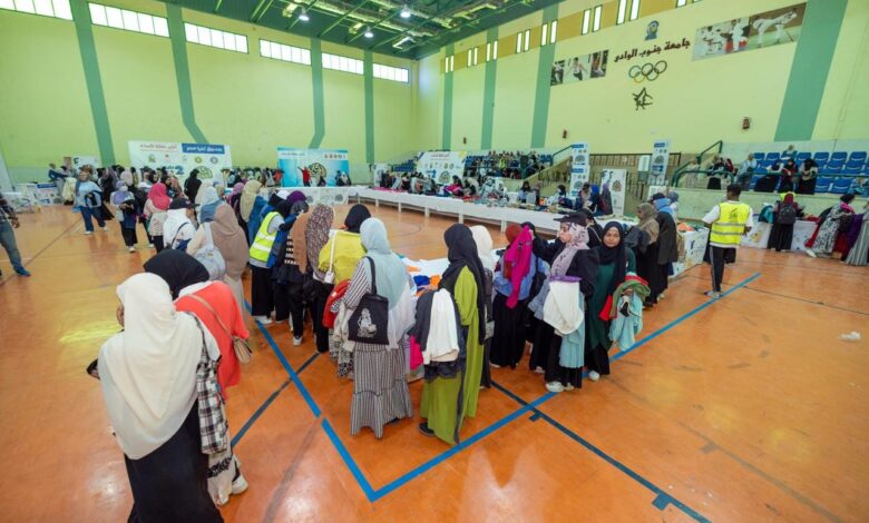 صندوق تحيا مصر يصل إلى الطلاب الأولى بالرعاية في جامعة جنوب الوادي