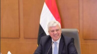 عاشور يغادر إلى لندن للمُشاركة في فعاليات المُنتدى العالمي للتعليم