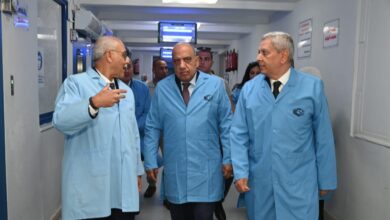 عصمت يتفقد مشروعات تحديث وتطوير خطوط الإنتاج بشركة القاهرة للأدوية