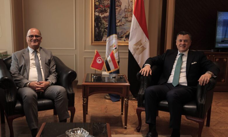 وزير السياحة والآثار وسفير تونس بالقاهرة يبحثان أوجه التعاون بين البلدين