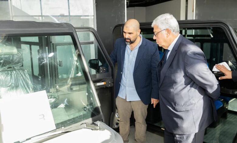 وزير التعليم العالي يتفقد مقر شركة "متجر" لحلول التنقل