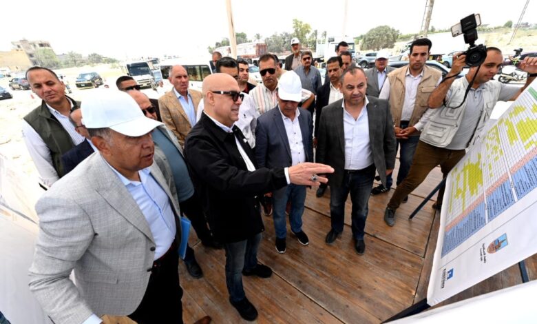 وزير الإسكان ومحافظ الإسكندرية يتفقدان مشروع إنشاء القوس الغربى
