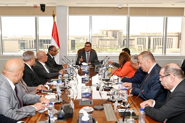 الشربينى يستعرض خطة العمل وخارطة الطريق التى ستتبعها الوزارة