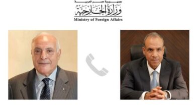 وزير الخارجية والهجرة وشئون المصريين بالخارج يتلقى اتصالاً هاتفياً من نظيره الجزائري